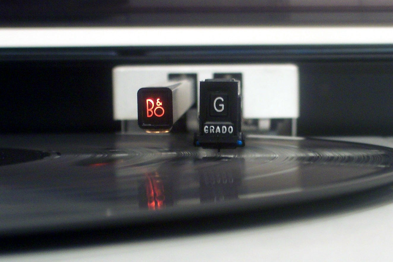 BG4002 playing.